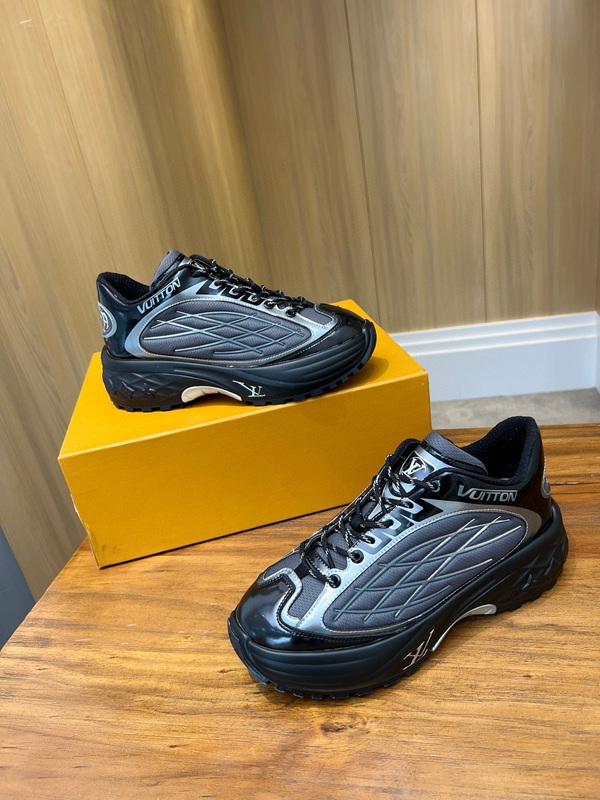 ルイヴィトン靴着用イメージ